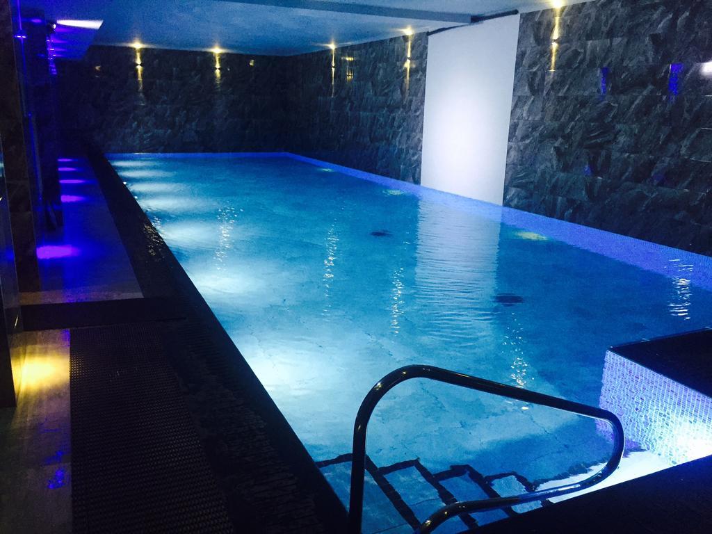 The Howbeck & The Retreat Incl Off-Site Health Club And Parking Ev Point Available Віндермір Екстер'єр фото