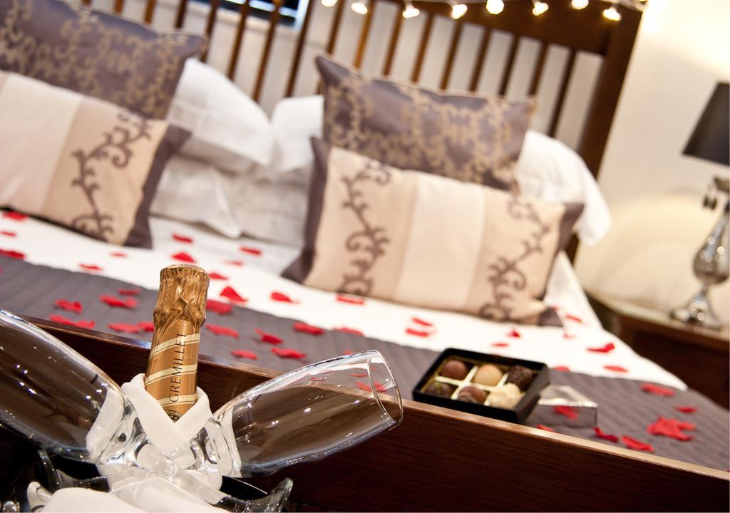 The Howbeck & The Retreat Incl Off-Site Health Club And Parking Ev Point Available Віндермір Екстер'єр фото